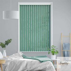 rèm lá dọc màu xanh lá cây